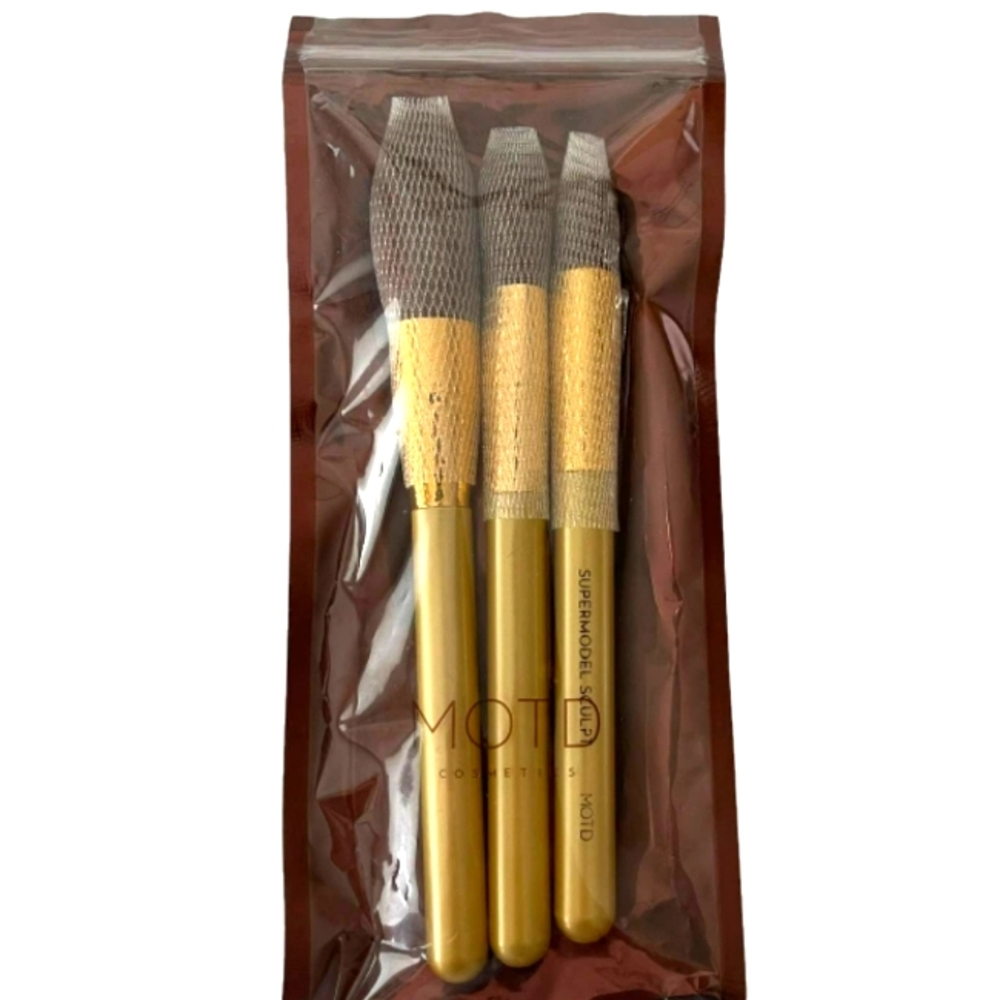 2 MOTD 3 PK BRUSH SET, CHELLA EYESHADOW PALETTE